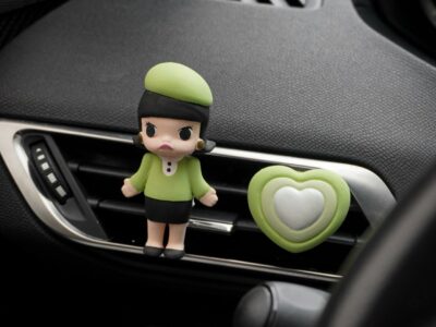 Green girl+Green-Heart