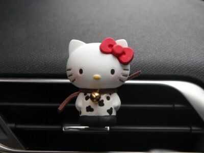 holle-kitty-Dairy-cow